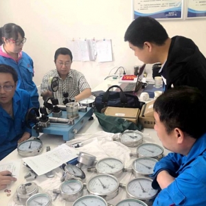 �������f��У�(y��n)�o(w��)С�� ֻ�¼�(x��)����