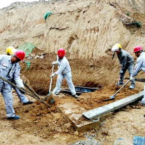 ���е��h��