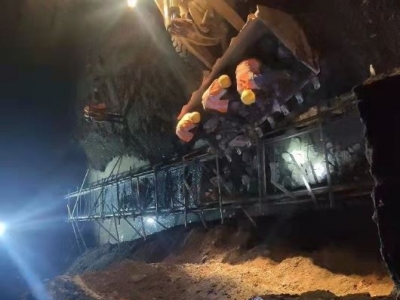 ץ�䌍��ȫ�\�����ĸɄŊ^�����U