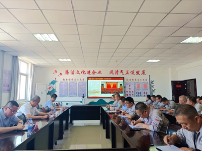 ��˾�I(l��ng)��(d��o)���ӳɆT��������_չ�h�Ķ�ʮ������ȫ��(hu��)�������v